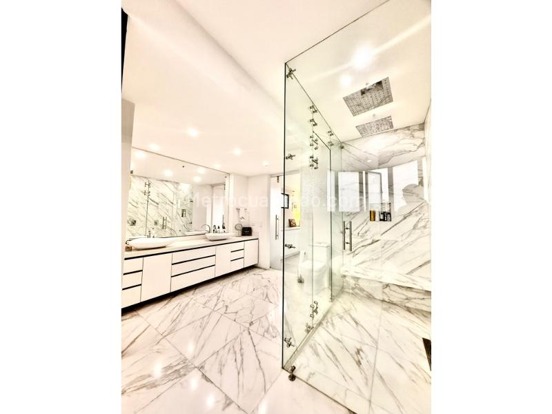 Luxury 5BR Apartment in El Poblado - 8