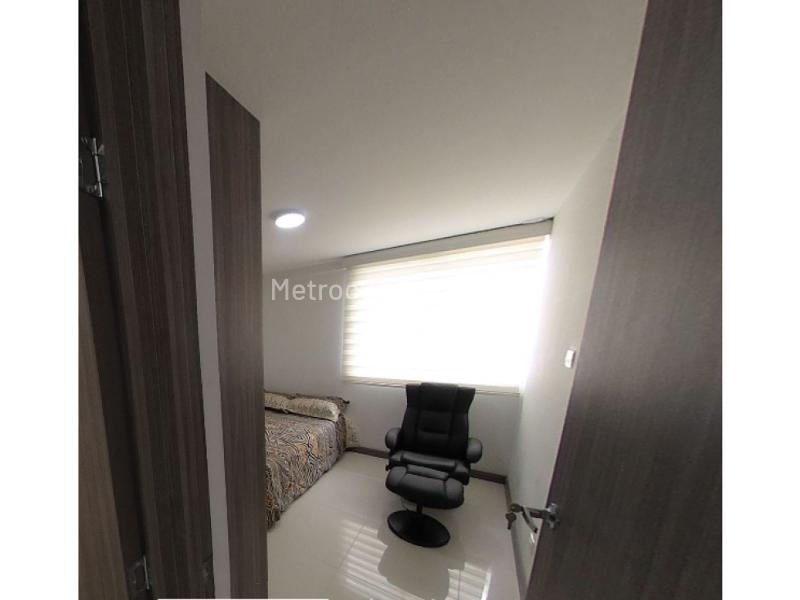 Apartamento moderno 2 hab + estudio en Itagüí (90 m²) - 4