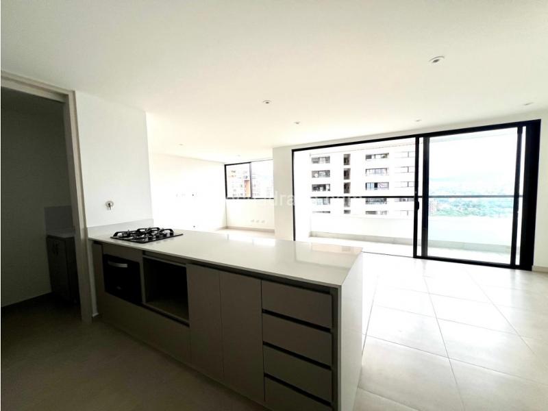 Apartamento nuevo en arriendo en El Poblado (2 hab) - 3