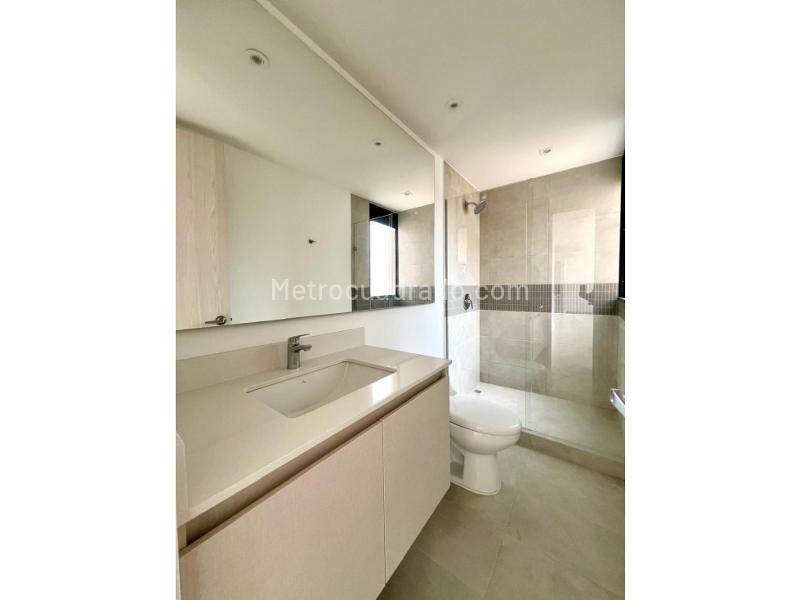 Apartamento nuevo en arriendo en El Poblado (2 hab) - 7