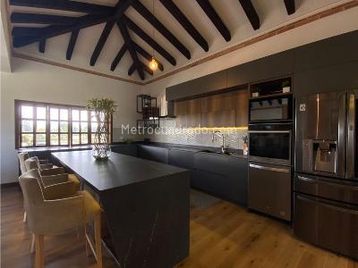 Casa de 3 alcobas en venta en San Antonio De Pereira, Rionegro, 420 m² · foto 7 de 14