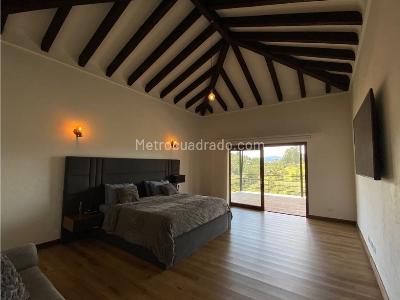Casa de 3 alcobas en venta en San Antonio De Pereira, Rionegro, 420 m² · foto 12 de 14