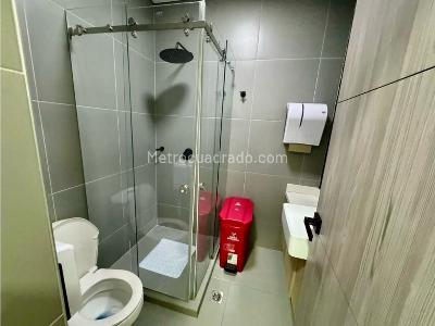 Casa de 5 alcobas en venta en Laureles, Medellín, 202 m² · foto 13 de 15