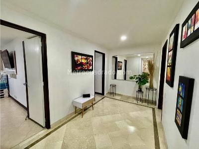 Apartamento de 3 alcobas en venta en El Poblado, Medellín, 220 m² · foto 10 de 20