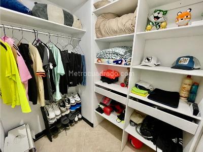 Apartamento de 3 alcobas en venta en El Poblado, Medellín, 220 m² · foto 17 de 20