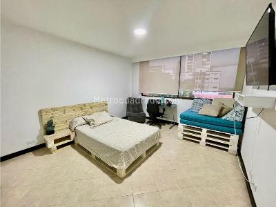Apartamento de 3 alcobas en venta en El Poblado, Medellín, 220 m² · foto 18 de 20