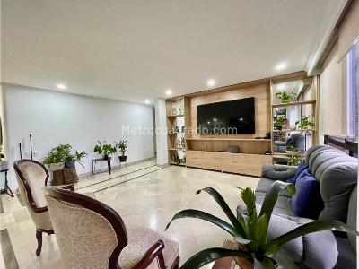 Apartamento de 3 alcobas en venta en El Poblado, Medellín, 220 m² · foto 6 de 20