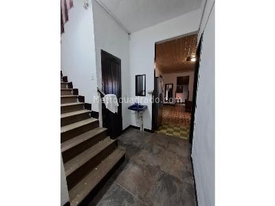Casa de 5 alcobas en venta en Bombona, Medellín, 384 m² · foto 11 de 20