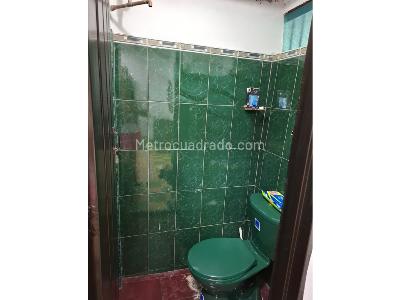 Casa de 5 alcobas en venta en Bombona, Medellín, 384 m² · foto 14 de 20