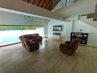 Casa de 4 alcobas en venta en El Poblado, Medellín, 470 m² · foto 5 de 20