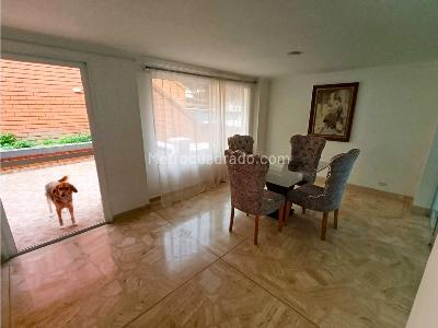 Casa de 4 alcobas en venta en El Poblado, Medellín, 470 m² · foto 7 de 20