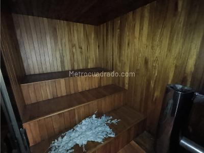 Casa de 4 alcobas en venta en El Poblado, Medellín, 470 m² · foto 15 de 20