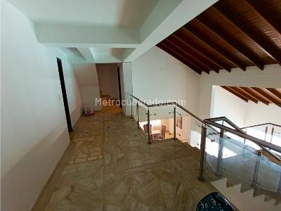 Casa de 4 alcobas en venta en El Poblado, Medellín, 470 m² · foto 19 de 20