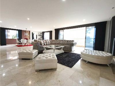 Apartamento de 4 alcobas en venta en El Poblado, Medellín, 400 m² · foto 4 de 20