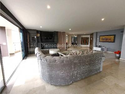 Apartamento de 4 alcobas en venta en El Poblado, Medellín, 400 m² · foto 5 de 20