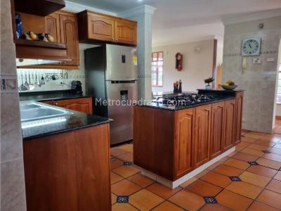 Casa de 3 alcobas en venta en Llanogrande, Rionegro, 381 m² · foto 12 de 20