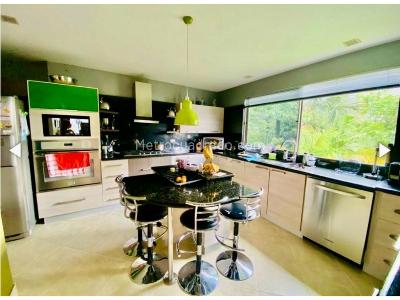 Casa de 4 alcobas en venta en La Calera, Medellín, 440 m² · foto 2 de 20