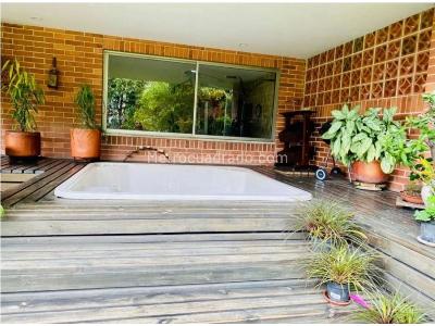 Casa de 4 alcobas en venta en La Calera, Medellín, 440 m² · foto 5 de 20