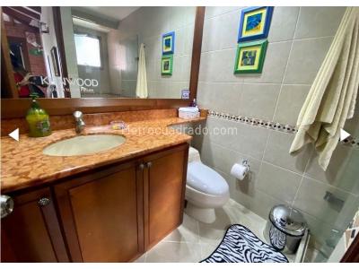 Casa de 4 alcobas en venta en La Calera, Medellín, 440 m² · foto 18 de 20