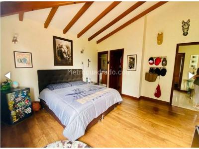 Casa de 4 alcobas en venta en La Calera, Medellín, 440 m² · foto 19 de 20