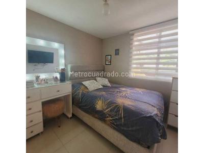 Apartamento de 3 alcobas en venta en Loma De San Jose, Sabaneta, 73 m² · foto 10 de 11
