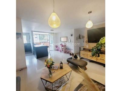Apartamento de 3 alcobas en venta en Loma De San Jose, Sabaneta, 73 m² · foto 6 de 11