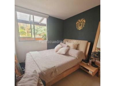 Apartamento de 3 alcobas en venta en Loma De San Jose, Sabaneta, 73 m² · foto 8 de 11