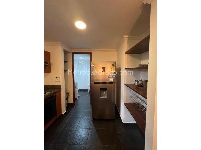 Apartamento de 1 alcoba en venta en El Poblado, Medellín, 94 m² · foto 11 de 17