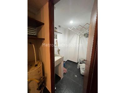 Apartamento de 1 alcoba en venta en El Poblado, Medellín, 94 m² · foto 13 de 17
