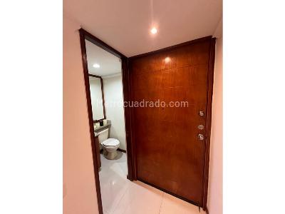 Apartamento de 1 alcoba en venta en El Poblado, Medellín, 94 m² · foto 17 de 17