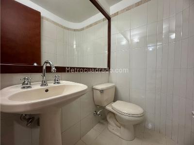 Casa de 3 alcobas en venta en Envigado, Envigado, 258 m² · foto 8 de 20