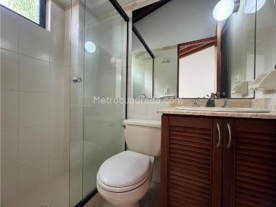 Casa de 3 alcobas en venta en Envigado, Envigado, 258 m² · foto 10 de 20