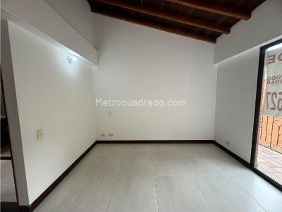 Casa de 3 alcobas en venta en Envigado, Envigado, 258 m² · foto 11 de 20