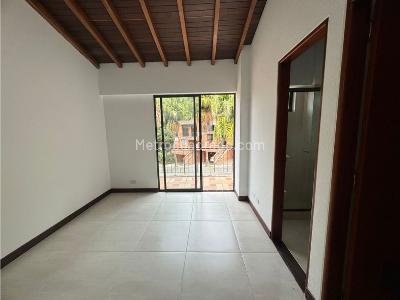 Casa de 3 alcobas en venta en Envigado, Envigado, 258 m² · foto 17 de 20
