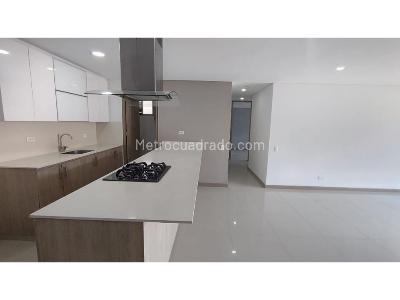 Apartamento de 3 alcobas en venta en Envigado, Envigado, 90 m² · foto 2 de 20
