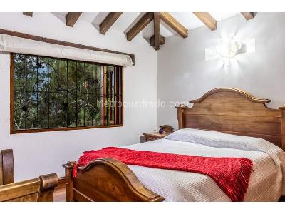 Casa de 5 alcobas en venta en Envigado, Envigado, 530 m² · foto 10 de 17
