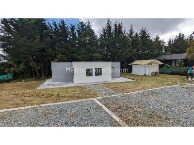 Casa de 5 alcobas en venta en Santa Elena, Medellín, 250 m² · foto 7 de 9