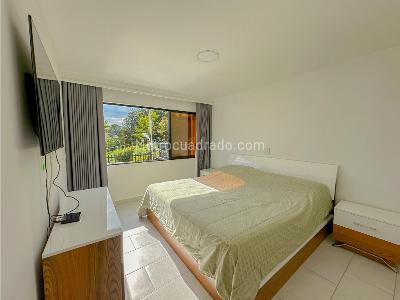 Casa de 3 alcobas en venta en Alto De Las Palmas, Medellín, 370 m² · foto 5 de 20
