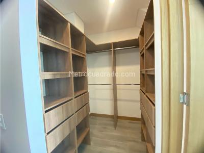 Casa de 4 alcobas en venta en Llanogrande, Rionegro, 241 m² · foto 12 de 17