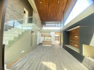 Casa de 4 alcobas en venta en Llanogrande, Rionegro, 241 m² · foto 13 de 17