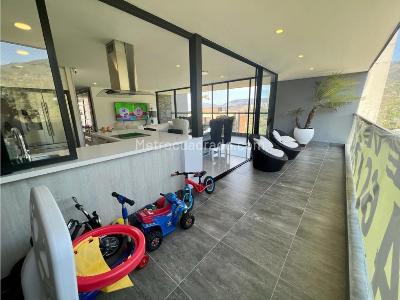 Apartamento de 3 alcobas en venta en Envigado, Envigado, 188 m² · foto 9 de 20