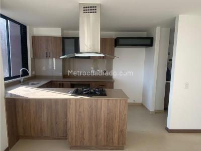Apartamento de 3 alcobas en venta en San Antonia De Pereira, Rionegro, 80 m² · foto 2 de 13