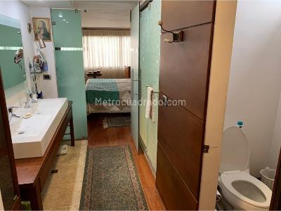 Apartamento de 3 alcobas en venta en El Poblado, Medellín, 250 m² · foto 14 de 20