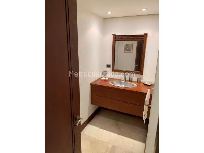 Apartamento de 3 alcobas en venta en El Poblado, Medellín, 250 m² · foto 4 de 20