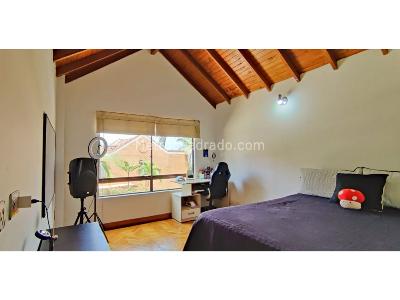Casa de 4 alcobas en venta en El Poblado, Medellín, 216 m² · foto 14 de 20