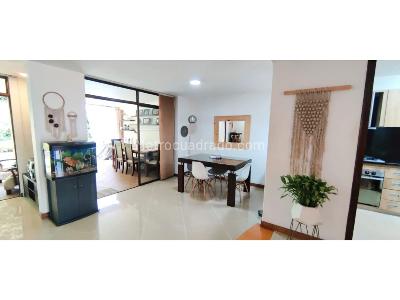 Casa de 4 alcobas en venta en El Poblado, Medellín, 216 m² · foto 5 de 20