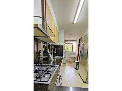 Casa de 4 alcobas en venta en El Poblado, Medellín, 216 m² · foto 6 de 20