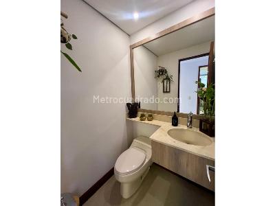 Casa de 3 alcobas en venta en El Poblado, Medellín, 244 m² · foto 10 de 20