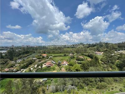 Apartamento de 3 alcobas en venta en San Antonio De Pereira, Rionegro, 80 m² · foto 2 de 14