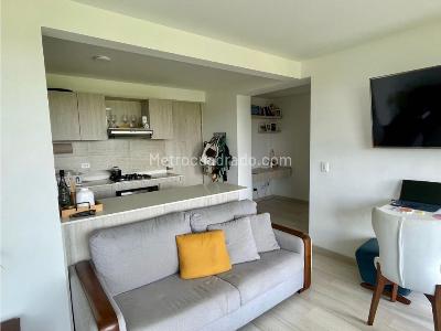 Apartamento de 3 alcobas en venta en San Antonio De Pereira, Rionegro, 80 m² · foto 3 de 14